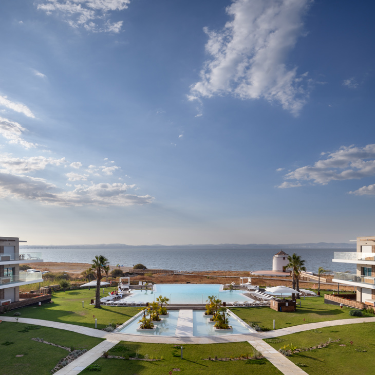 Piscina Exterior Stayupon