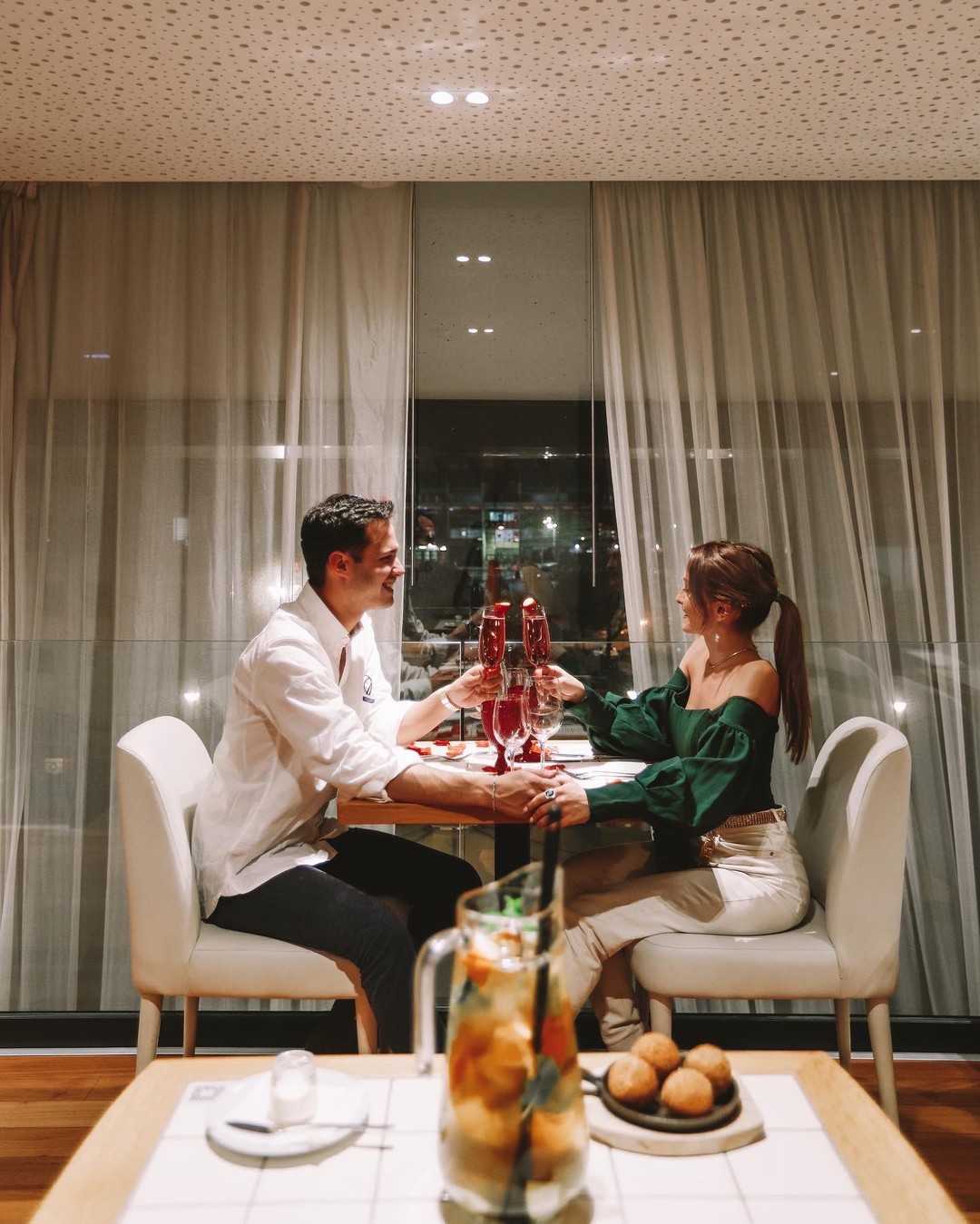 326111418 573900441311725 1273440398810280912 N