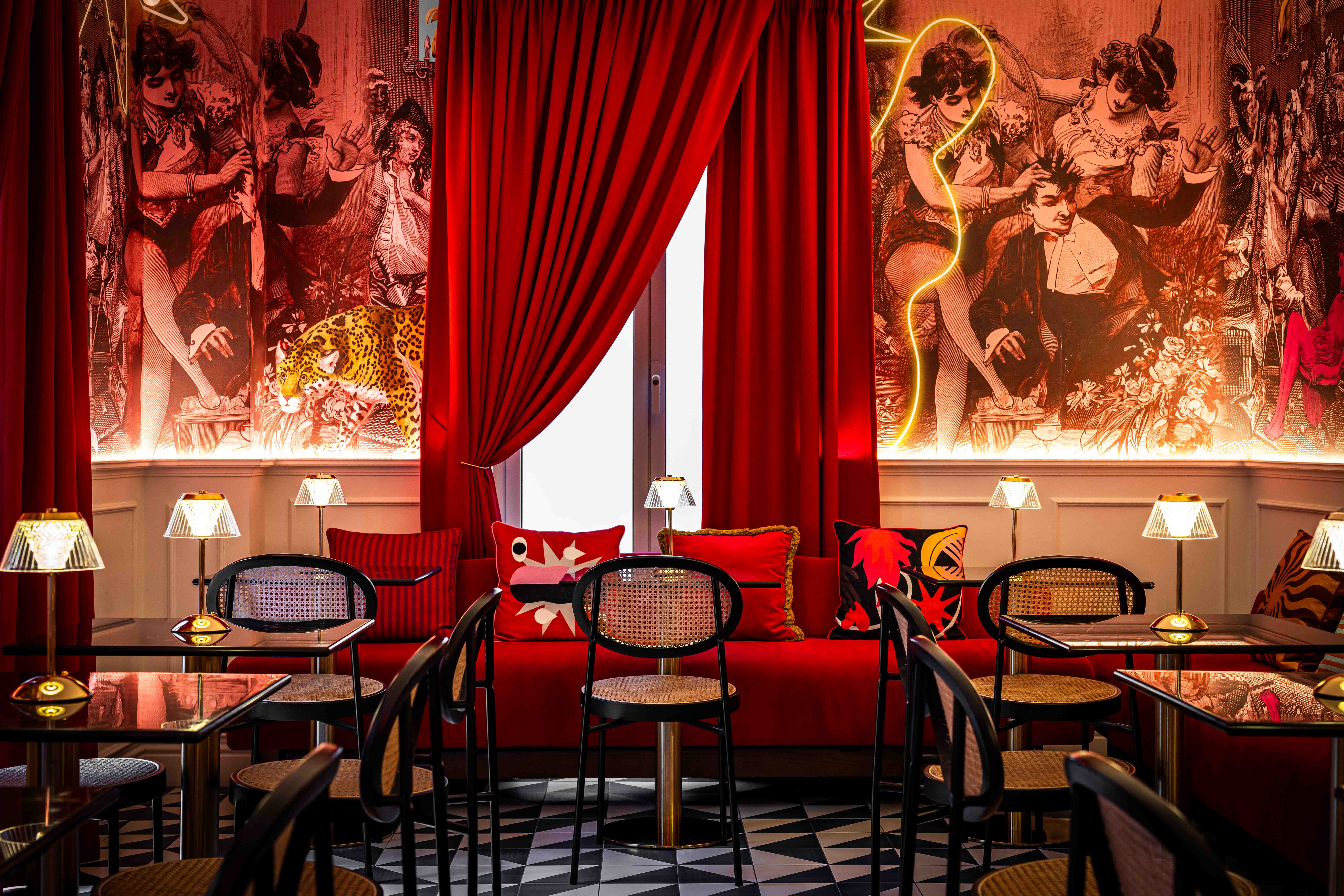 Angels Bar4