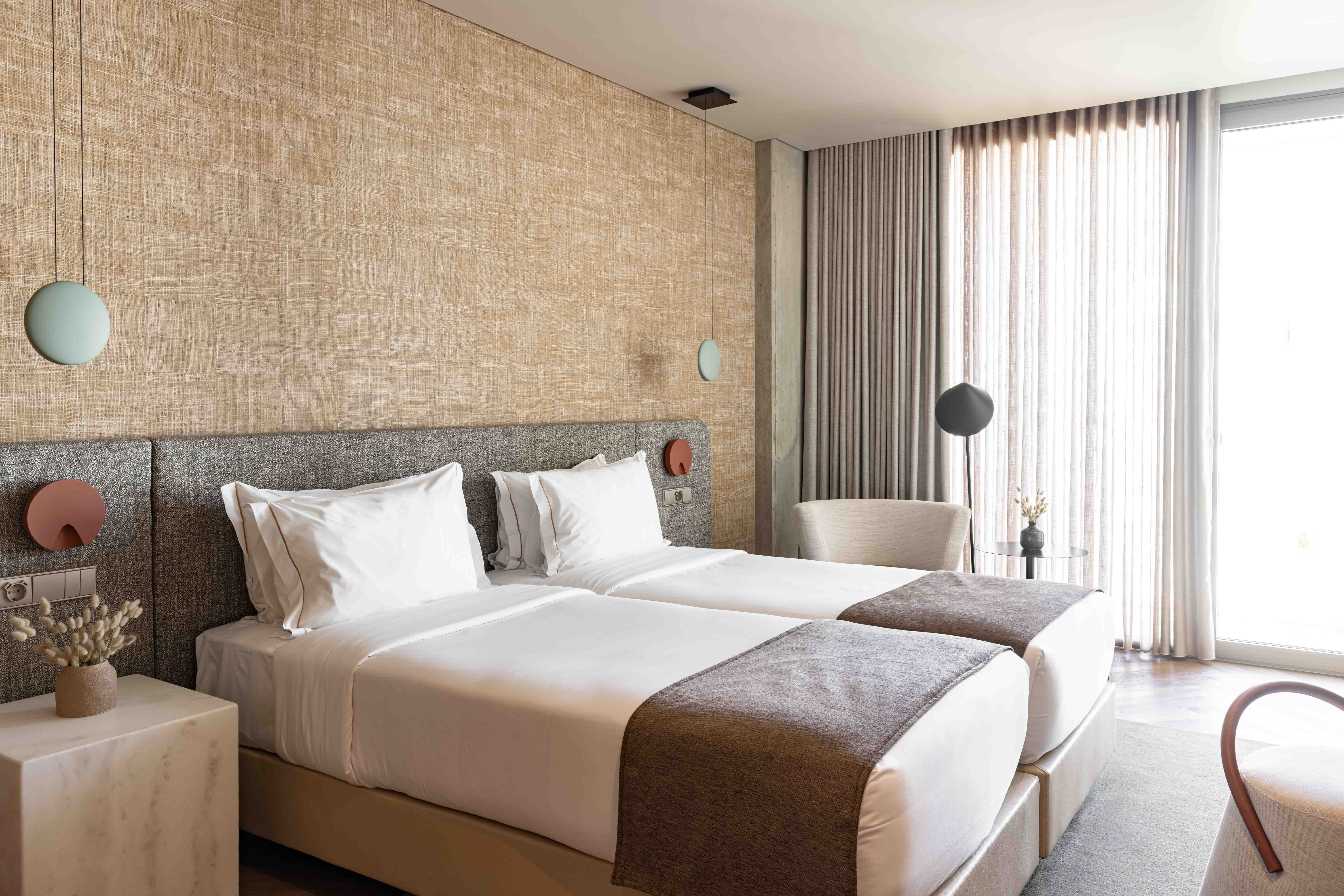 Uponvilla Hkphoto