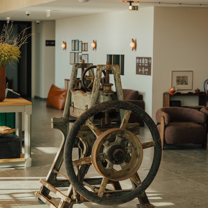 lobby