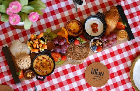 Upon Lisbon Pool Brunch 1